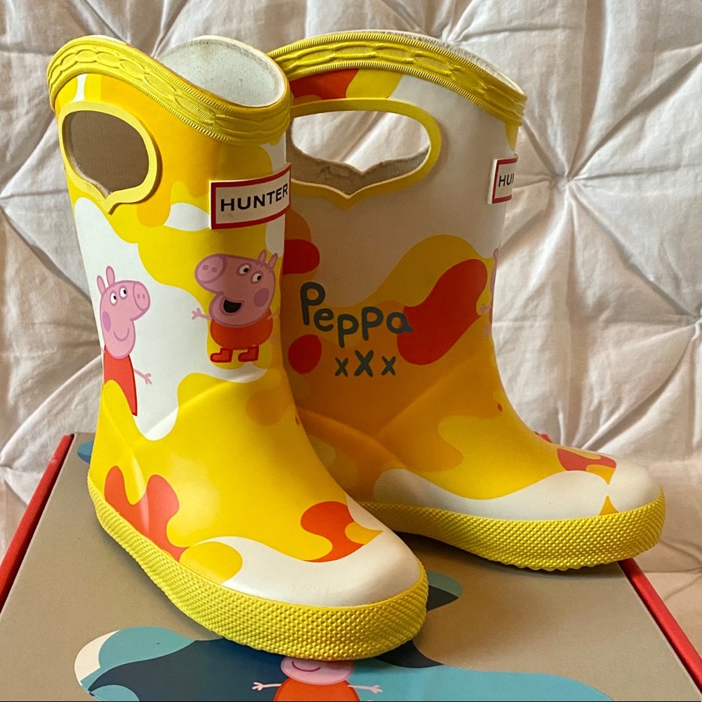 Hunter Peppa Pig Grab Handle Rain Boots. Size 5.